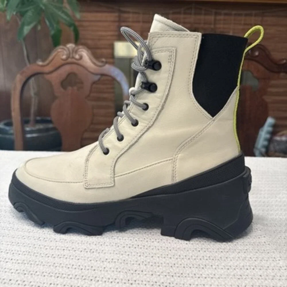 Sorrel Women’s Brex Lace Boot Waterproof Leather Chalk/Black Size 10